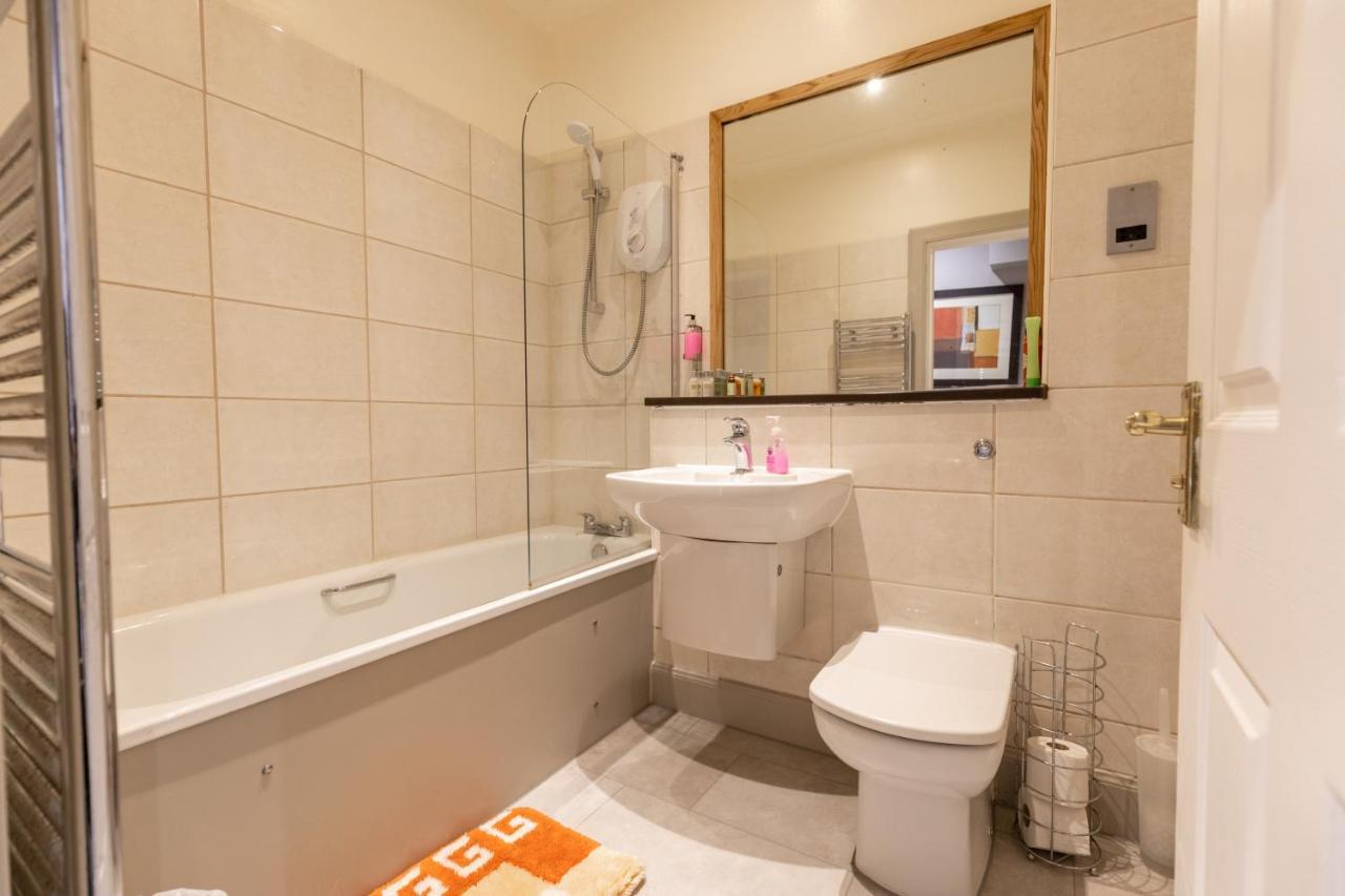 Two Bedroom Within Walking Distance To Centre Appartement Edinburgh